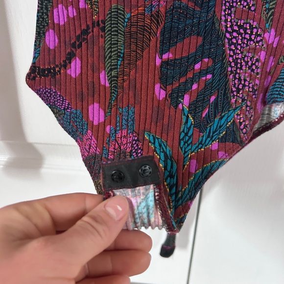 FARM Rio bodysuit - Picture 3 of 8